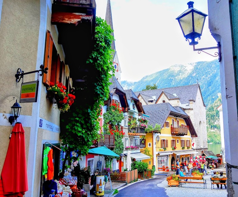 Marketplace Hallstatt - Marketplace Hallstatt Marktpl. 45, 4830 Hallstatt, Austria