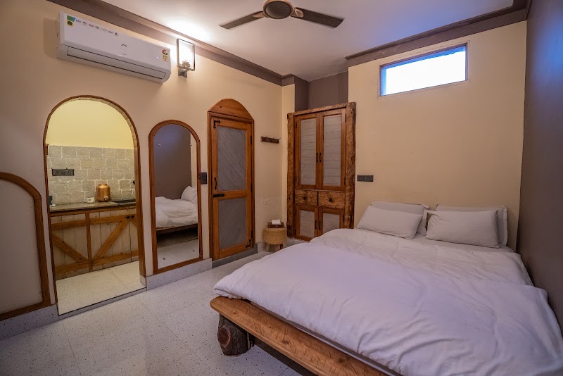 Aavya Creative Wellness Retreats - Aavya Creative Wellness Retreats Balaknath Rd, behind The Ganesha Palace, Upper Tapovan, Tapovan, Rishikesh, Uttarakhand 249192, India