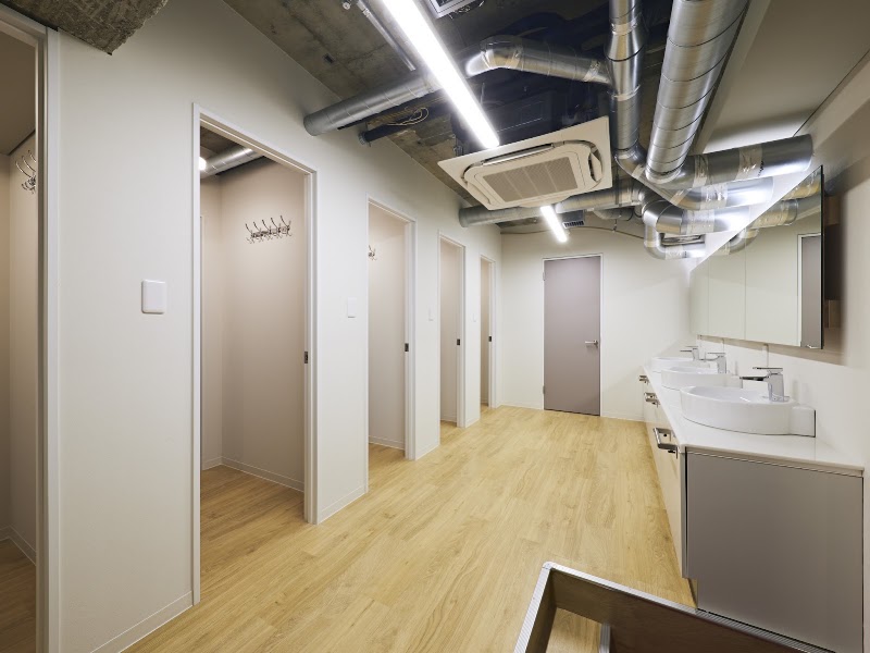 Shijo Guesthouse HIVE - Shijo Guesthouse HIVE Japan, 〒600-8099 Kyoto, Shimogyo Ward, Kamiyanagichō, ３３１ タカノハスクエア 3F