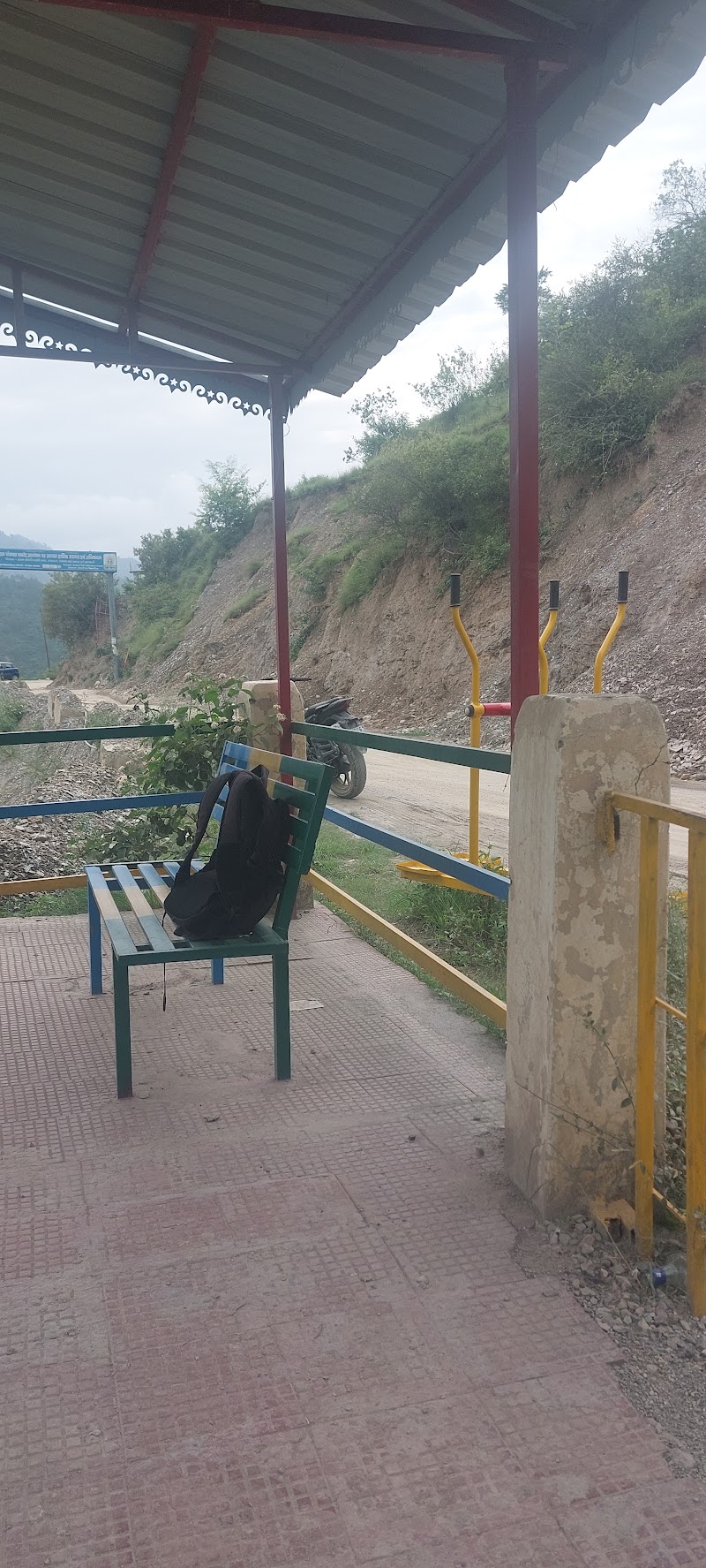 Hawa Ghar Nakot - Hawa Ghar Nakot FC4P+5XR, Dobra Chanthi Rd, Jhinwali, Okhala, Uttarakhand 249131, India