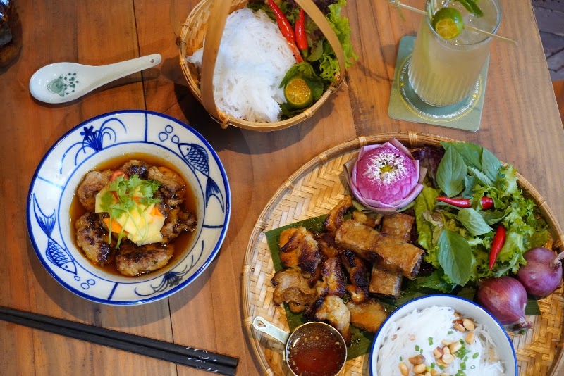 Vietnam Harvest - Cafe & Restaurant Tropical Bar - Vietnam Harvest - Cafe & Restaurant Tropical Bar, 246-248, Bùi Viện, Bến Thành, Hồ Chí Minh 70000, Vietnam