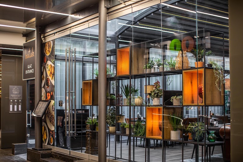 ​Batak Centar Cvjetni