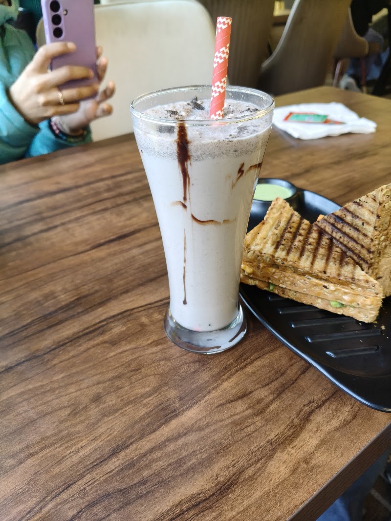 Chaiyum - Chaiyum LOWER GROUND FLOOR, Ambience Mall, Ambience Island, DLF Phase 3, Sector 24, Gurugram, Haryana 122010, India