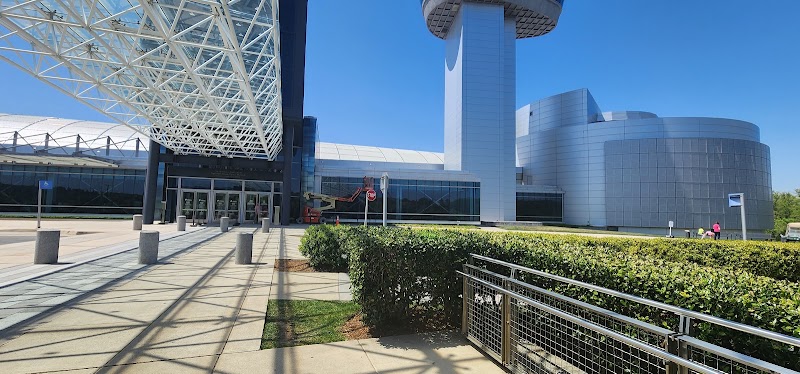 14390 Air and Space Museum Pkwy - 14390 Air and Space Museum Pkwy 14390 Air and Space Museum Pkwy, Chantilly, VA 20151, USA