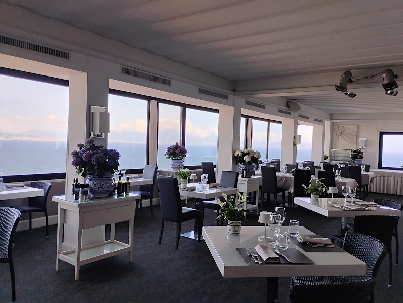 Paradisoblanco Restaurant - Paradisoblanco Restaurant Via Catullo, 13, 80122 Napoli NA, Italy