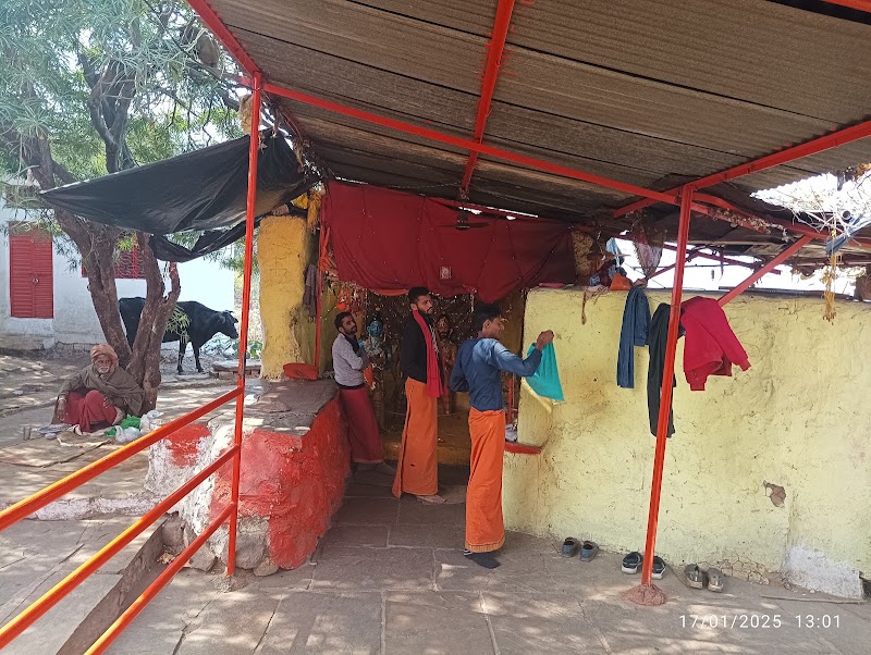 Sita Rasoi Chitrakoot - Sita Rasoi Chitrakoot, 5V3M+Q7M, Madhya Pradesh 485334, India