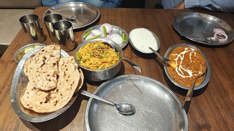 Deluxe Dhaba - Deluxe Dhaba GROUND FLOOR, SCO 14-15, Sector 28 Market Rd, near motor market, Sector 28 C, Sector 28, Chandigarh, 160002, India