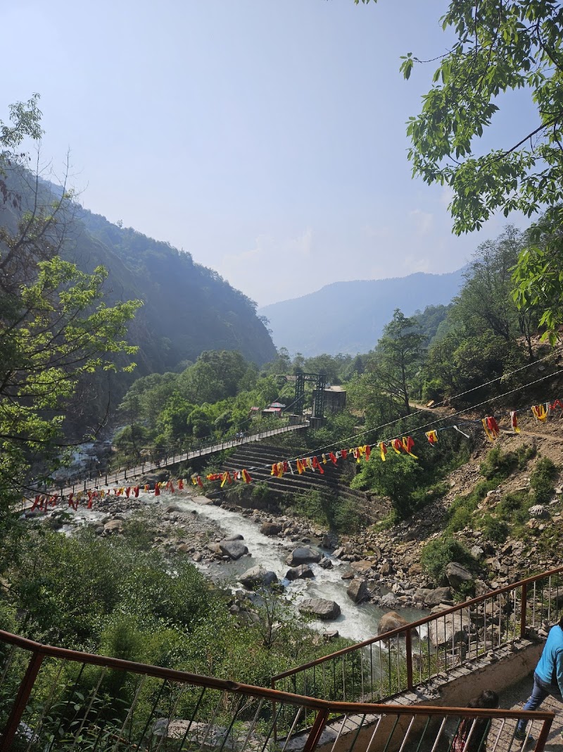 Kalpeshwar Waterfall - Kalpeshwar Waterfall GFX2+V5W, Urgam, Uttarakhand 246443, India