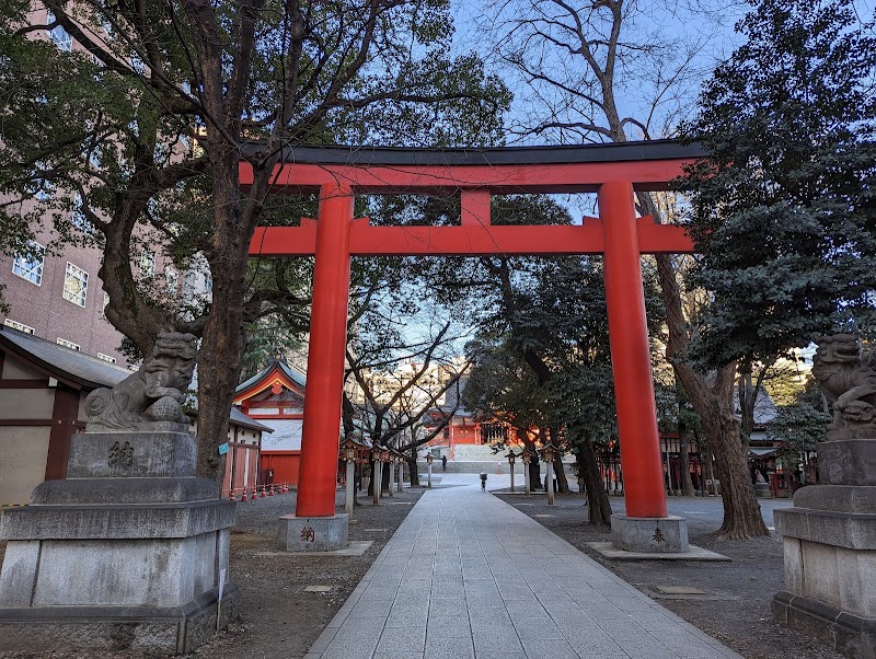 Hanazono Shrine - Hanazono Shrine 5-chōme-17-3 Shinjuku, Shinjuku City, Tokyo 160-0022, Japan