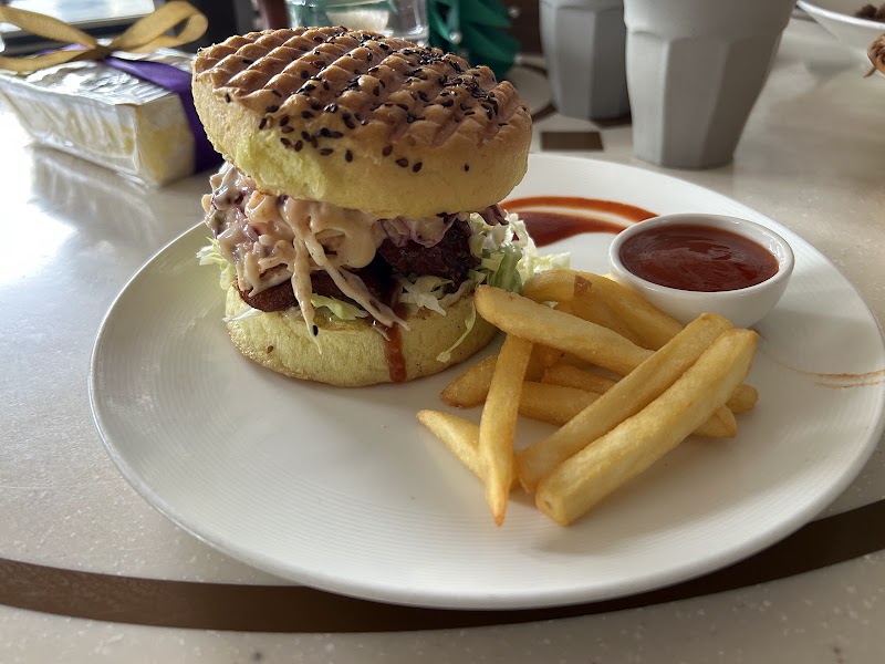 Cafe Here & Now - Cafe Here & Now Second Floor, Liss Arcade, L-149/A, 5th Main Rd, Sector 6, HSR Layout, Bengaluru, Karnataka 560102, India