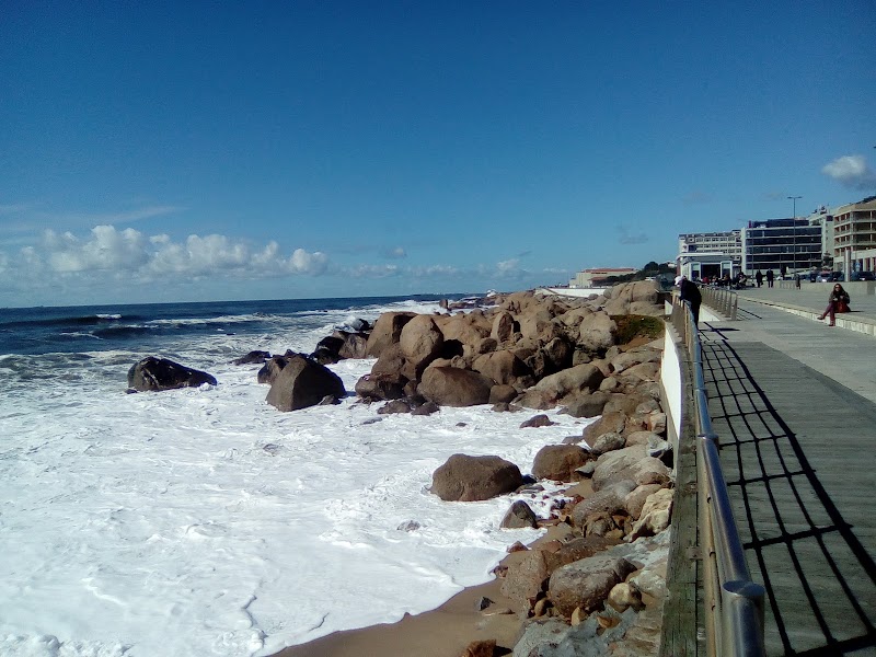 Praia de Lavadores - Praia de Lavadores, Av. da Beira-Mar 751, 4400-382 Vila Nova de Gaia, Portugal
