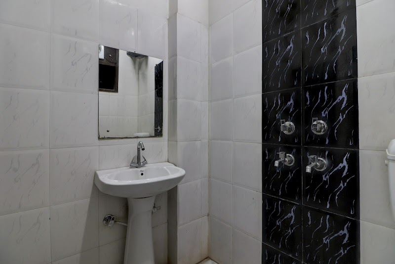 Hotel O by OYO CITY PRIME - Hotel O by OYO CITY PRIME 32Road No 1, near NH 8, Block B, Mahipalpur, Delhi, New Delhi, Delhi 110037, India