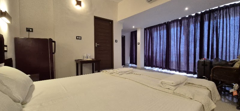 Sunset beach hotel and restaurant - Sunset beach hotel and restaurant, Light House, Kovalam, Light House Beach, Thiruvananthapuram, Kovalam, Kerala 695521, India