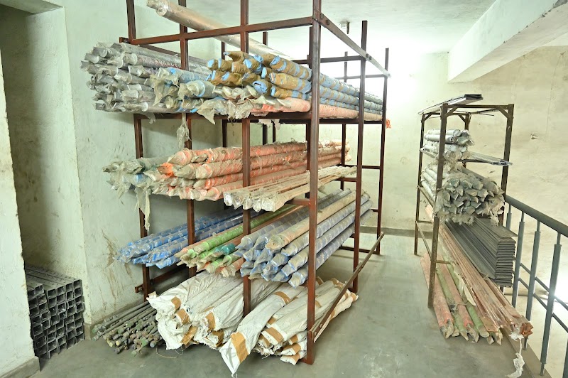 UMANG TRADERS - UMANG TRADERS Station Rd, near Deshbandhu School, Nahar Para, Station Road, Moudhapara, Raipur, Chhattisgarh 492001, India