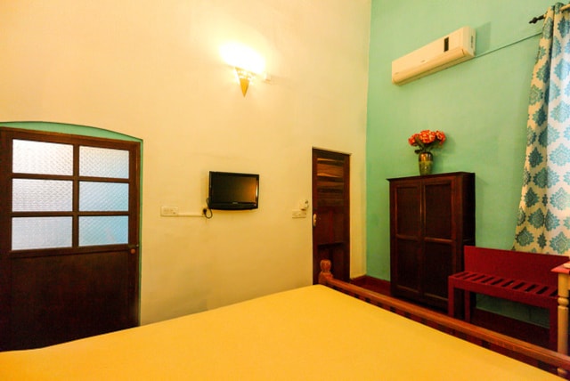 OYO 7855 Hotel De Pondicherry - OYO 7855 Hotel De Pondicherry Plot No. 38, Dumas Street, Beach Rd, White Town, Puducherry, 605001, India