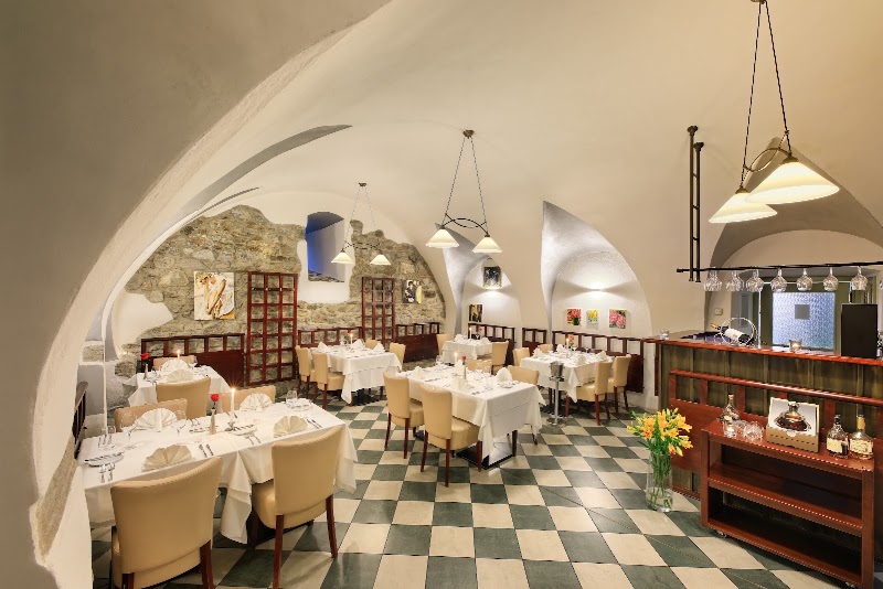 Bellevue Hotel Český Krumlov - Bellevue Hotel Český Krumlov, Latrán 77, 381 01 Český Krumlov-Český Krumlov 1, Czechia