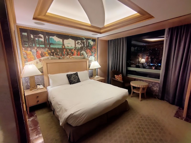 Lake Hotel - Lake Hotel No. 2號, Lane 77, Bitan Rd, Taiping Village, Xindian District, New Taipei City, Taiwan 231