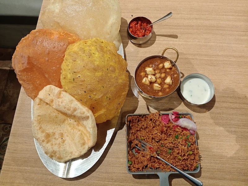 Kailash Parbat - Pure Vegetarian Restaurant - Kailash Parbat - Pure Vegetarian Restaurant Door no :59 A, Main, Commercial Rd, behind Chelaram Departmental Store, Upper Bazar, Ooty, Tamil Nadu 643001, India