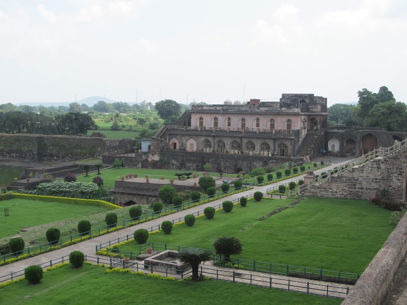 Hindola Mahal - Hindola Mahal, 994V+P5F, Sulibardi, Madhya Pradesh 454010, India