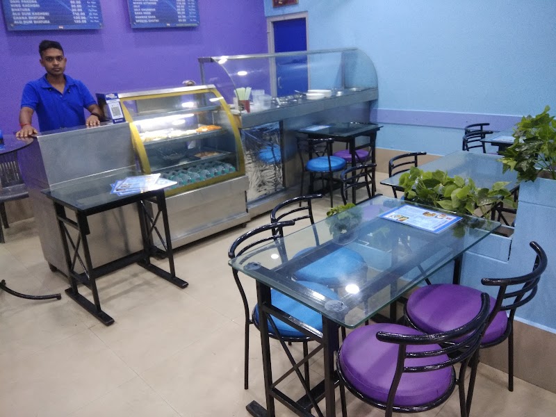 Junior Brothers - Junior Brothers, 190/1, Rash Behari Ave, Golpark, Dover Terrace, Ballygunge, Kolkata, West Bengal 700029, India