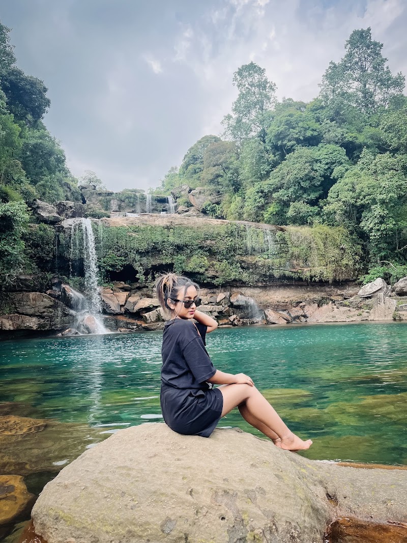 Lyngngai Falls - Lyngngai Falls 8PH9+CP3, Sohra, Meghalaya 793108, India