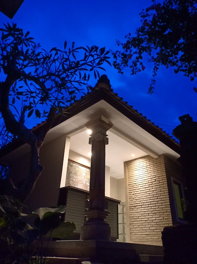 Aji Lodge Bungalows and Gallery - Aji Lodge Bungalows and Gallery, Jl. Sukma Kesuma No.11, Peliatan, Kecamatan Ubud, Kabupaten Gianyar, Bali 80571, Indonesia