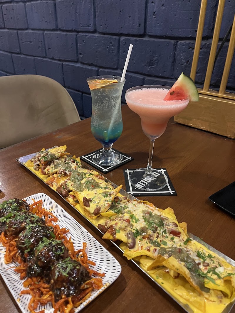 Hitchki, Powai - Hitchki, Powai Boulevard Street G5, Transolean House Lake, Hiranandani Business Park, Hiranandani Garden, near kaya clinic, Hiranandani Gardens, MHADA Colony 19, Powai, Mumbai, Maharashtra 400076, India