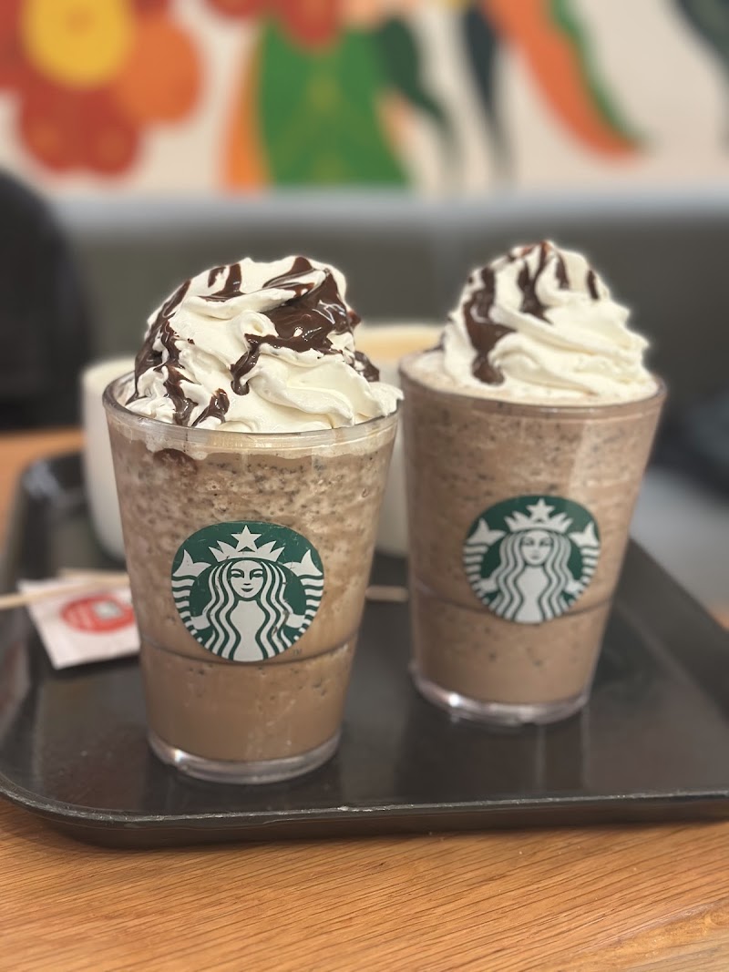 Starbucks - Starbucks 2, Gf, Park Aenue, Plot No 2/1/11, Chhaoni Rd, Sadar, Nagpur, Maharashtra 440001, India