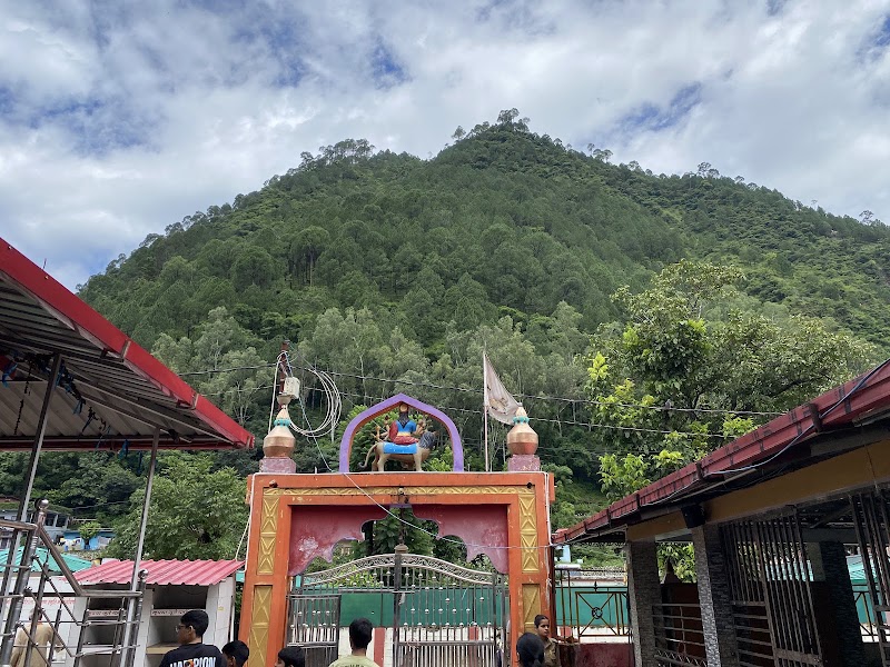 Shree Kashi Vishwanath Temple Uttarkashi - Shree Kashi Vishwanath Temple Uttarkashi, Mall Rd, Uttarkashi, Uttarakhand 249193, India