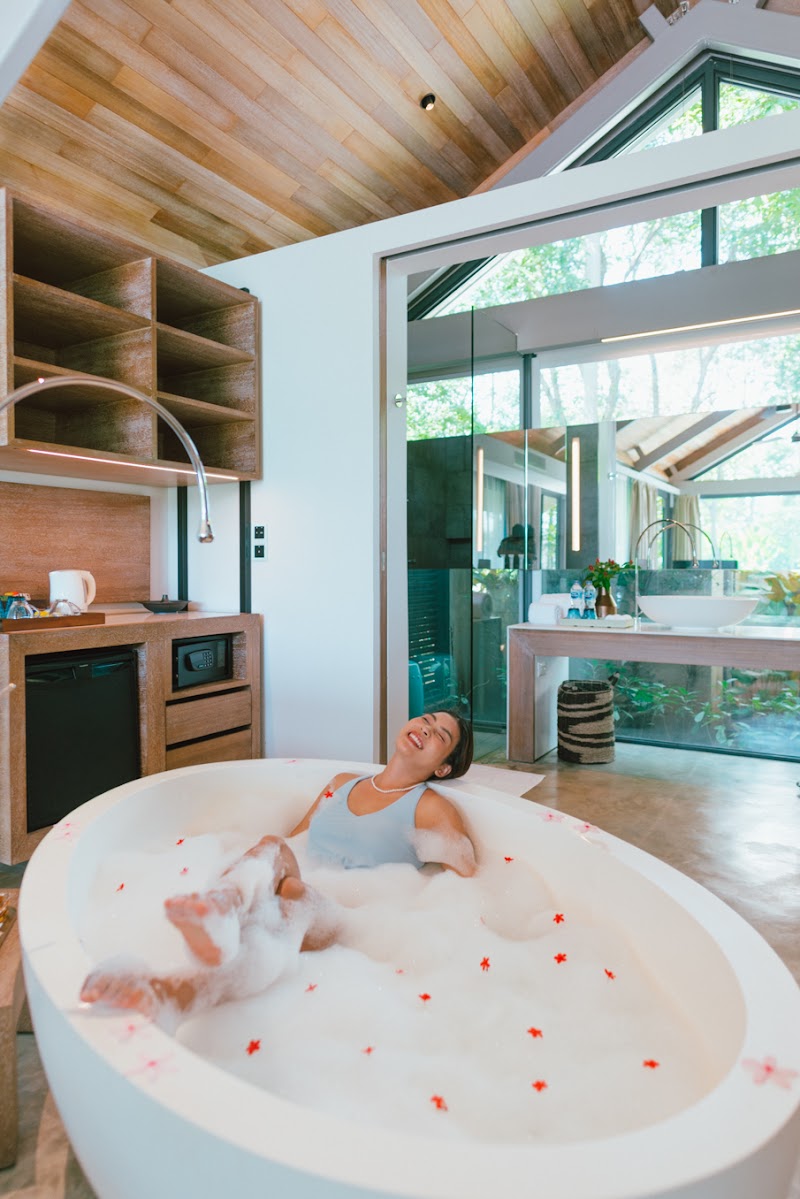 Villa Escape Burasari - Villa Escape Burasari, 94, 2, Tambon Ko Kaeo, Muang, Chang Wat Phuket 83200, Thailand