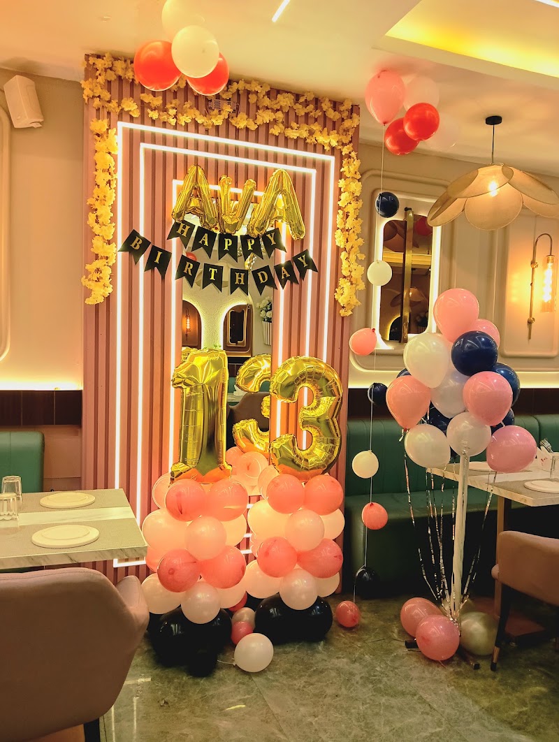 Blinkk Restaurant By Zoca - Blinkk Restaurant By Zoca 62A/1/50/2A, Dr Lohia Rd, near Auto sales petrol pump, Civil Lines, Prayagraj, Uttar Pradesh 211001, India