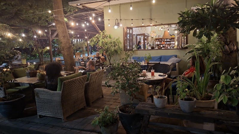 Warung Goûthé - Warung Goûthé Jl. Pantai Berawa No.7A, Tibubeneng, Kec. Kuta Utara, Kabupaten Badung, Bali 80361, Indonesia