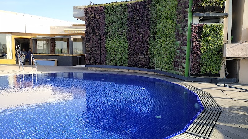 Golden Tulip Essential - Golden Tulip Essential Plot no, 5, Mirza Ismail Rd, opp. Lakshmi Complex, Jayanti Market, New Colony, Jaipur, Rajasthan 302001, India