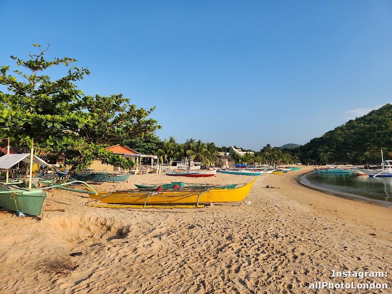 Nacpan Smal Beach - Nacpan Smal Beach, 8C59+99H, El Nido, Palawan, Philippines