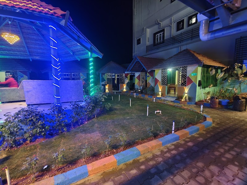 Kaveri Garden Family Restaurant - Kaveri Garden Family Restaurant, 93QF+C22, Malavalli, Karnataka 571430, India