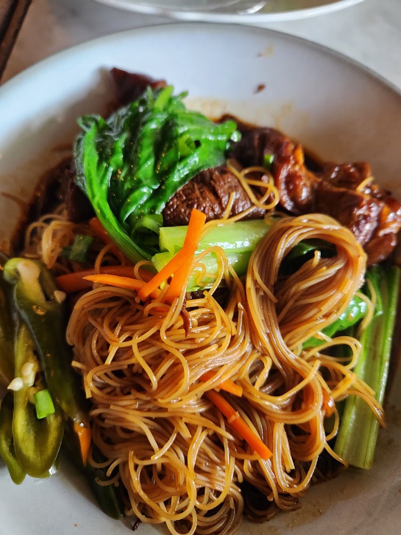 Ling Ling by The Wine Company - Ling Ling by The Wine Company, Dempsey Rd, block 8, Singapore 247696
