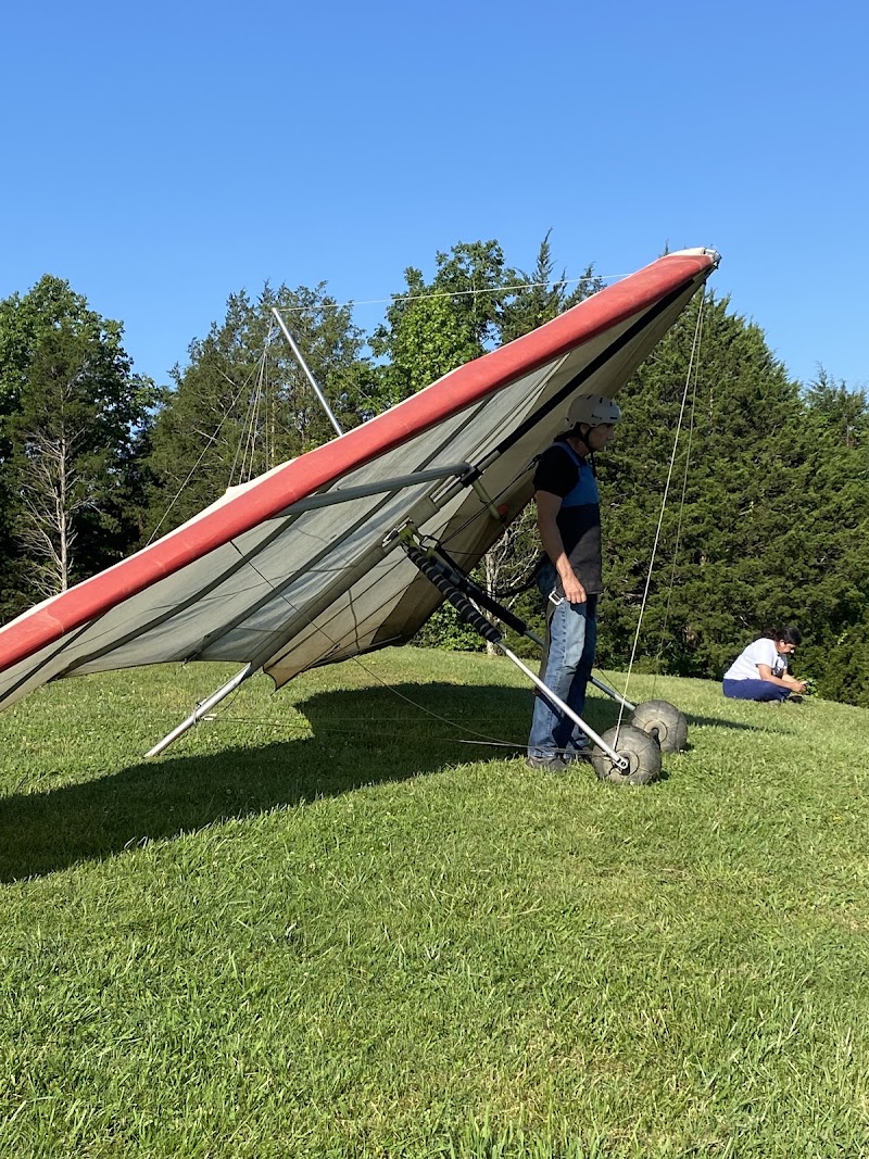 Lookout Mountain Flight Park- Hang Gliding and Paragliding Training Center - Lookout Mountain Flight Park- Hang Gliding and Paragliding Training Center, 7201 Scenic Hwy, Rising Fawn, GA 30738, USA