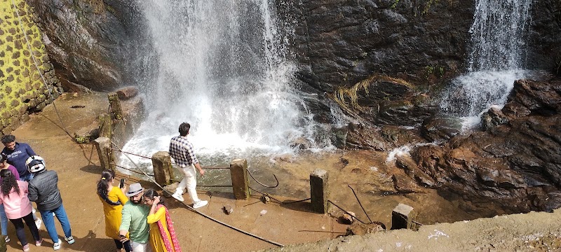 Chinnakanel Waterfalls - Chinnakanel Waterfalls 25Q3+3X3, NH-49, Chinnakanal, Keralam 685613, India