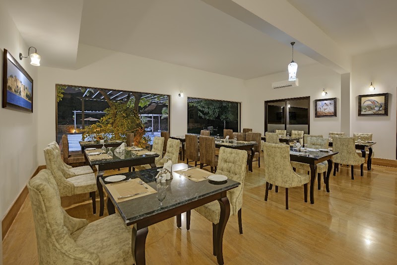 The Hunting Lodge - Luxury Resort in Udaipur, Organic Luxury Resort - The Hunting Lodge - Luxury Resort in Udaipur, Organic Luxury Resort Near Mahraja college of Management, NH 76, Airport Road, Udaipur, Rajasthan 313001, India