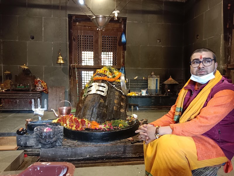 Doleshwar Mahadev Temple - Doleshwar Mahadev Temple JCQQ+G9V, Suryebinayak - Doleswor Rd, Suryabinayak 45200, Nepal