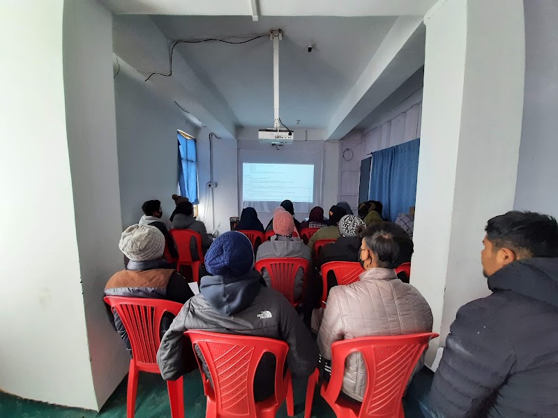 DIGITAL COMPUTER CENTRE KARGIL - DIGITAL COMPUTER CENTRE KARGIL, 2nd Floor, Baba Complex, opp. Jamia Masjid, Thaqskan Grong, Main Bazar, Kargil, 194103