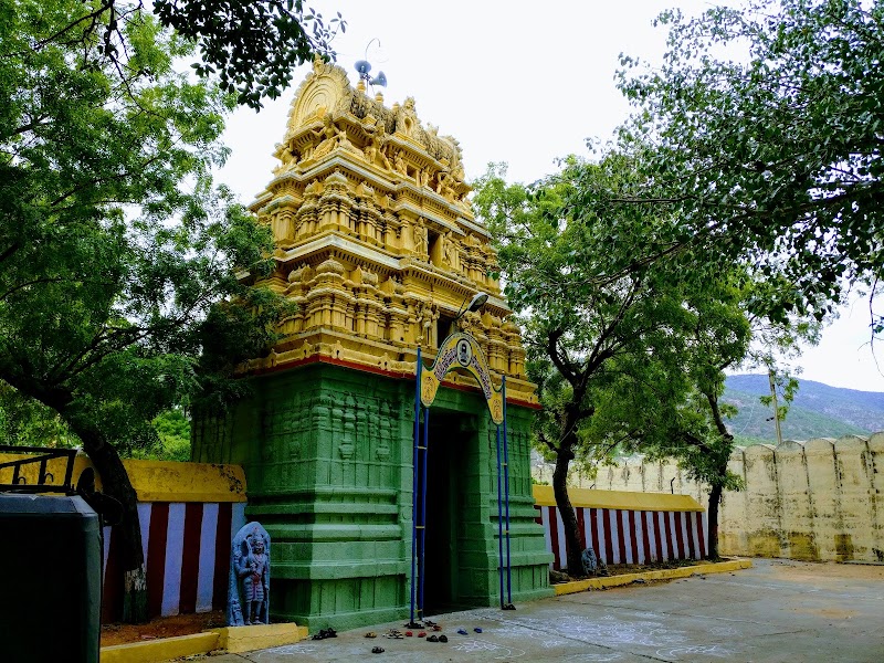 Somasila Dam - Somasila Dam, F8R3+5JG, Somasila Rd, Chapurallapalle, Andhra Pradesh 524300, India