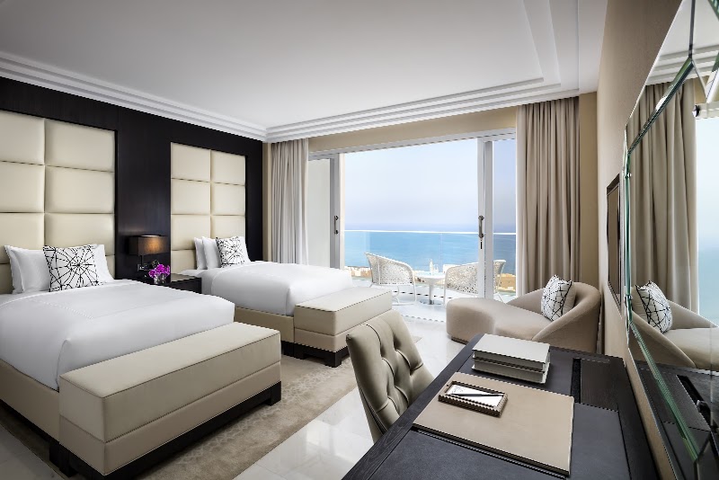 Fairmont Fujairah Beach Resort - Fairmont Fujairah Beach Resort Mina Al Fajer - Suwayfah - Al Fqait - Fujairah - United Arab Emirates