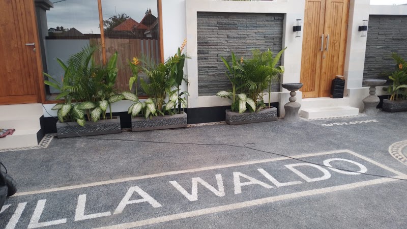 Villa Waldo - Luxury 6 Bedrooms Private Villa - Villa Waldo - Luxury 6 Bedrooms Private Villa, Jl. Batu Belig Gang Rajawali No.4, Kerobokan Kelod, Kec. Kuta Utara, Kabupaten Badung, Bali 80361, Indonesia