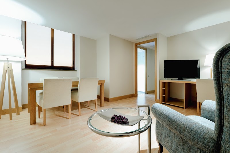 Hotel Hesperia Barcelona Sant Just - Hotel Hesperia Barcelona Sant Just Carrer de Frederic Mompou, 1, 08960 Sant Just Desvern, Barcelona, Spain