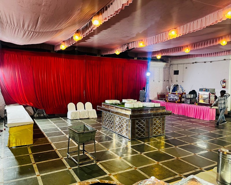 OYO Prayag Holidays - OYO Prayag Holidays, 61, Lukarganj, Prayagraj, Uttar Pradesh 211001, India