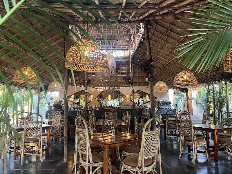 Zest Vegan and Vegetarian Restaurant - Zest Vegan and Vegetarian Restaurant Agonda Beach Rd, Agonda, Devalkajjan, Goa 403702, India