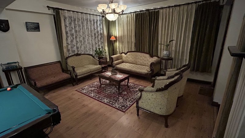 Lloyd’s Vintage Home - Lloyd’s Vintage Home, Kailash View estate, Bhowali, Sukha, Uttarakhand 263132, India