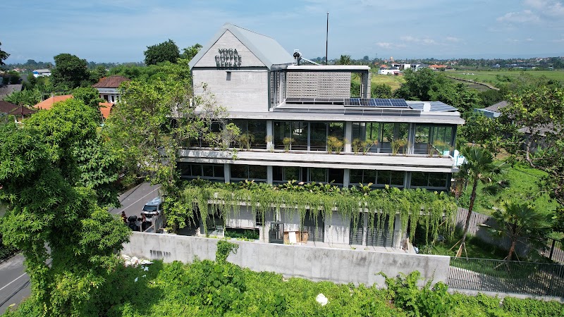 Canggu Yoga Centre - Canggu Yoga Centre Banjar Pengembungan, Jl. Dalem Penataran No.8, Pererenan, Kec. Mengwi, Kabupaten Badung, Bali 80351, Indonesia