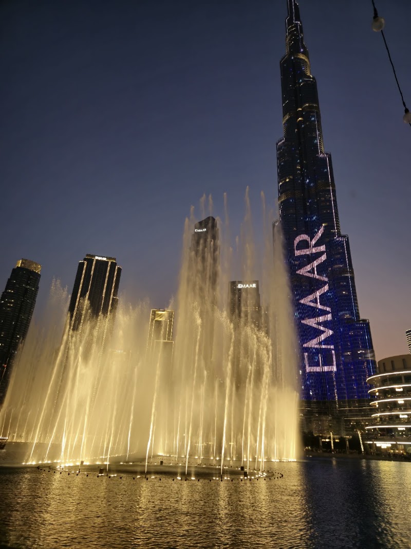 The Dubai Fountain - The Dubai Fountain Burj Khalifa - Downtown Dubai - Dubai - United Arab Emirates